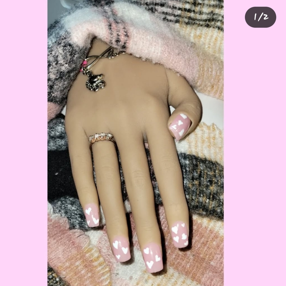 Pink Heart Nail Set - Picture 2 of 4